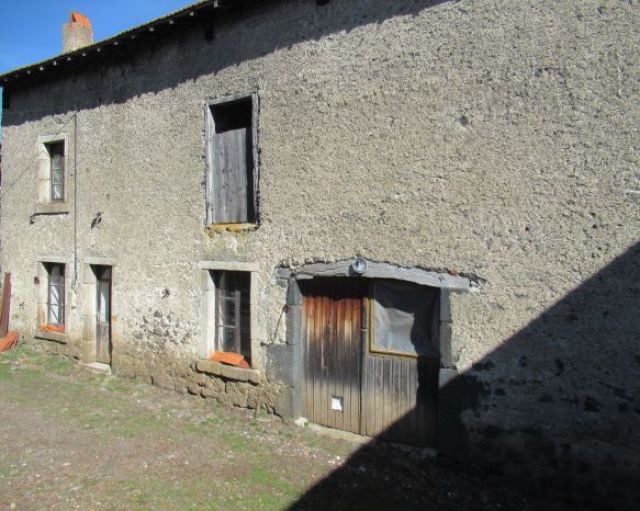 Ancienne ferme avec 400 m² de terrain