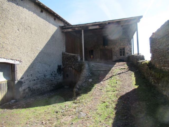 Ancienne ferme avec 400 m² de terrain