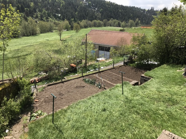 Appartement avec terrain attenant