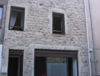 Maison en pierres apparentes