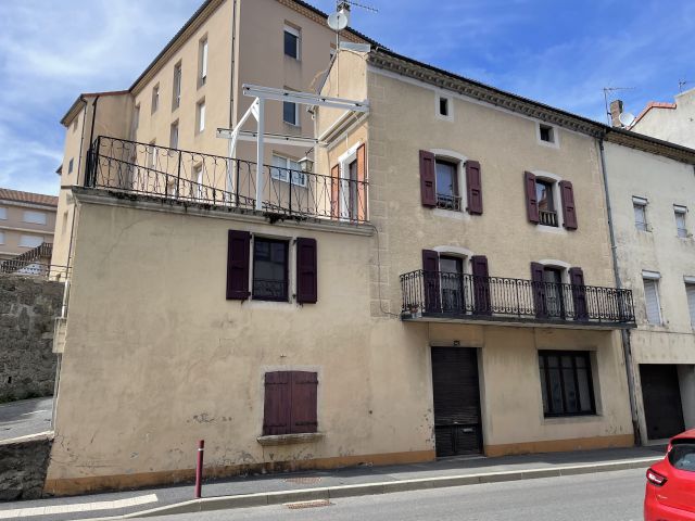 Jolie maison avec terrasse