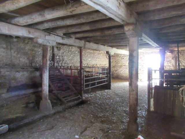 Ancienne ferme avec 400 m² de terrain