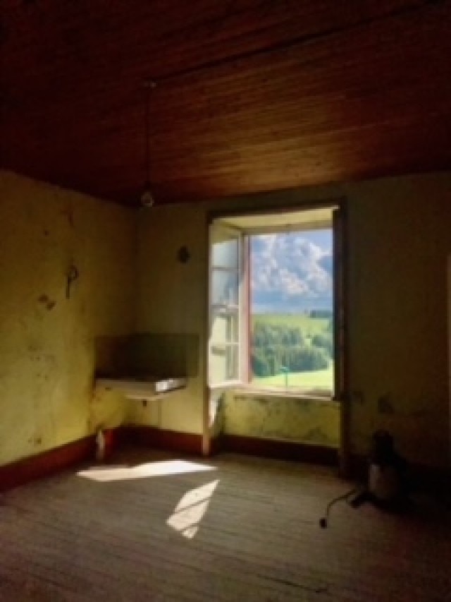 Ancienne ferme avec vue très dégagée