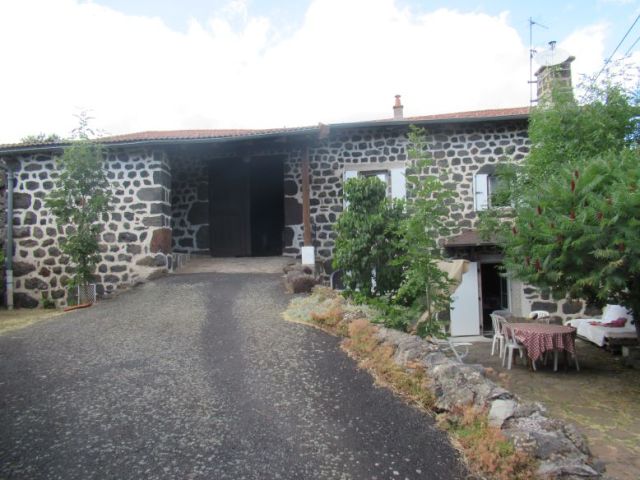 Ferme rénovée avec terrain clos