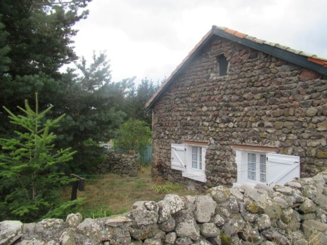 Maison de village en pierres