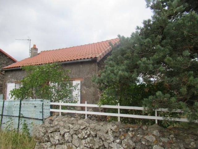 Maison de village en pierres