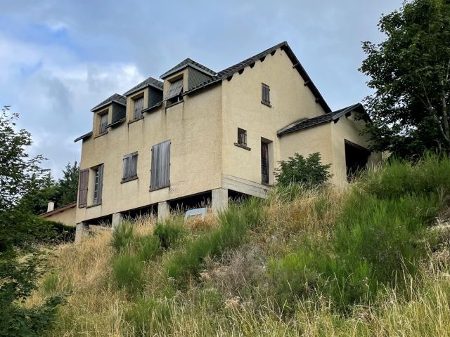 Maison de village avec terrain attenant